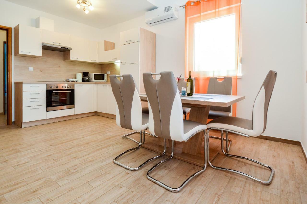 Apartment Mit- Mir Fondole Exteriér fotografie