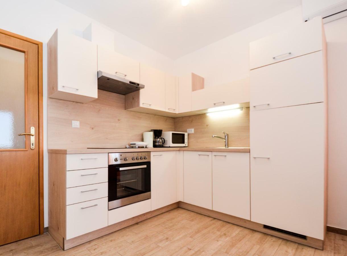 Apartment Mit- Mir Fondole Exteriér fotografie