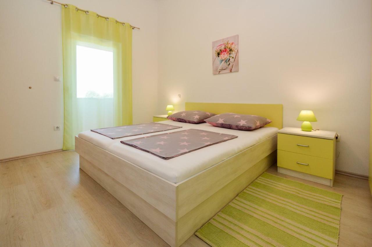 Apartment Mit- Mir Fondole Exteriér fotografie