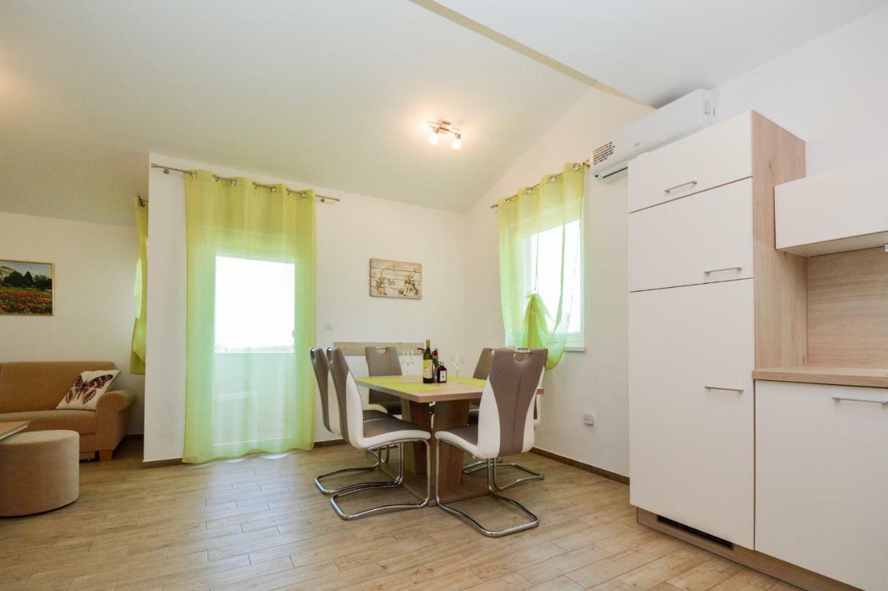 Apartment Mit- Mir Fondole Exteriér fotografie