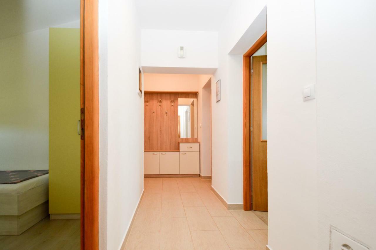 Apartment Mit- Mir Fondole Exteriér fotografie